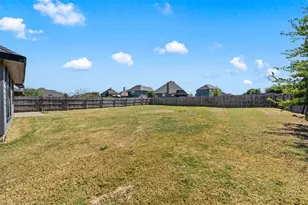 10816 Kestrel Ct, Waco, TX 76708 - Photo 4