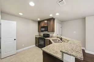 131 Sunburst Ct, Weatherford, TX 76087 - Photo 6