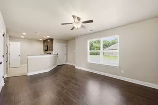 131 Sunburst Ct, Weatherford, TX 76087 - Photo 12