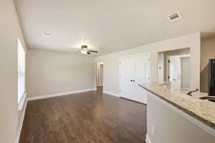 131 Sunburst Ct, Weatherford, TX 76087 - Photo 4