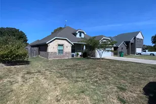 1211 Butterfield St, Bridgeport, TX 76426 - Photo 1