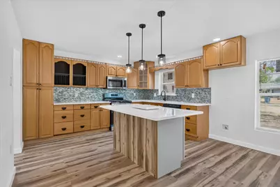 613 W Main Street, Crowley, TX 76036 - Photo 8