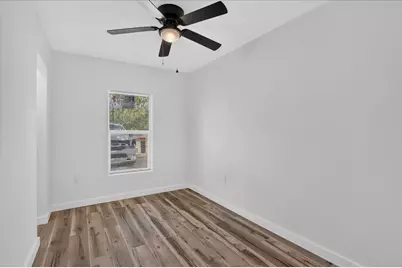 613 W Main Street, Crowley, TX 76036 - Photo 10