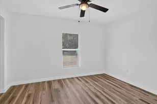 613 W Main St, Crowley, TX 76036 - Photo 20