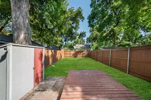4522 Junius St, Dallas, TX 75246 - Photo 26
