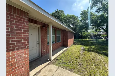 726 Elkhart Avenue, Dallas, TX 75217 - Photo 2