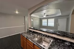 726 Elkhart Ave, Dallas, TX 75217 - Photo 6