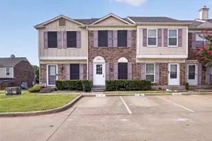621 Carriagehouse Ln, Garland, TX 75040 - Photo 2