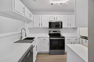 621 Carriagehouse Ln, Garland, TX 75040 - Photo 14