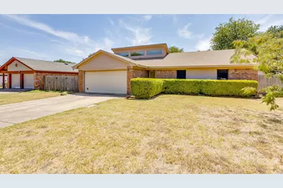 1417 Hall Drive, Crowley, TX 76036 - Photo 4