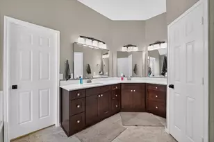 9906 Ashmont Dr, Frisco, TX 75035 - Photo 16