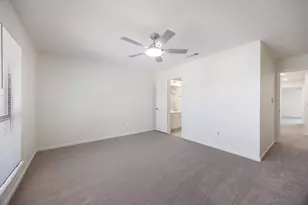 9807 Bent Branch Ln, Dallas, TX 75243 - Photo 20