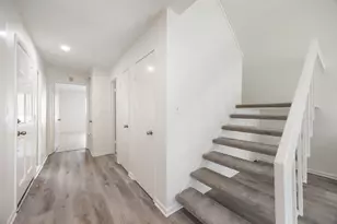 9807 Bent Branch Ln, Dallas, TX 75243 - Photo 2
