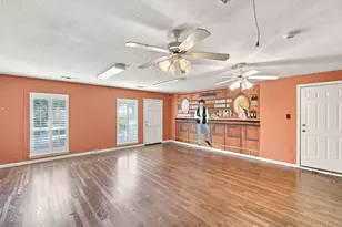 1212 N Creek Cir, Waxahachie, TX 75165 - Photo 12