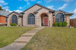 2425 Waterloo Ln, Mesquite, TX 75181 - Photo 1
