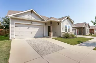 2217 Paxton Way, Denton, TX 76209 - Photo 2