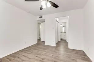638 Ridgeline Dr, Hurst, TX 76053 - Photo 8