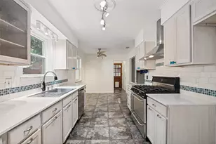 916 Loganwood Ave, Richardson, TX 75080 - Photo 10