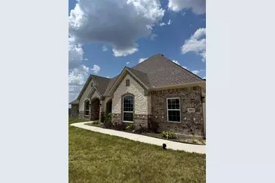 1013 Sky Court, Weatherford, TX 76085 - Photo 2