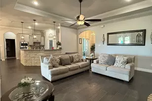 1013 Sky Ct, Weatherford, TX 76085 - Photo 10