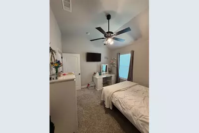 1013 Sky Court, Weatherford, TX 76085 - Photo 18