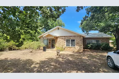 412 Connellee Avenue, Eastland, TX 76448 - Photo 2