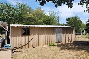 412 Connellee Ave, Eastland, TX 76448 - Photo 6