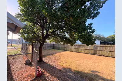 702 Main Street, Windom, TX 75492 - Photo 6