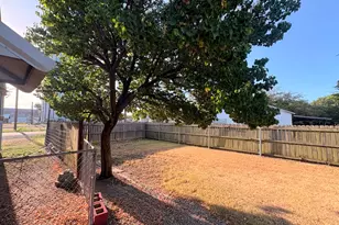 702 Main St, Windom, TX 75492 - Photo 6