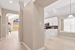 9125 Chardin Park Dr, Fort Worth, TX 76244 - Photo 10