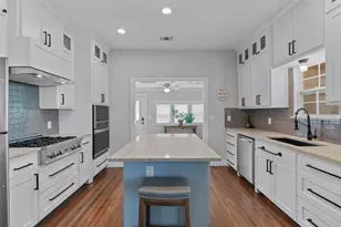 700 Elm St, Sanger, TX 76266 - Photo 2