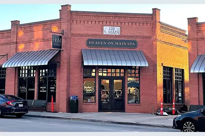 120 S Main Street #40, Grapevine, TX 76051 - Photo 1