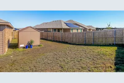 1831 Creekwood Drive, Cleburne, TX 76033 - Photo 28
