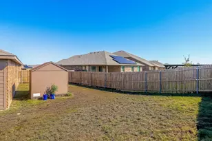 1831 Creekwood Dr, Cleburne, TX 76033 - Photo 28