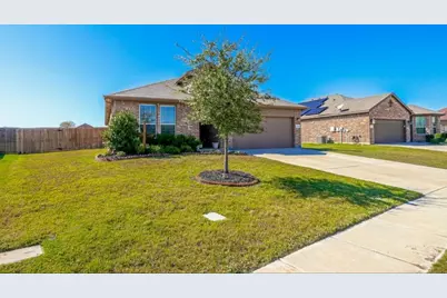 1831 Creekwood Drive, Cleburne, TX 76033 - Photo 22