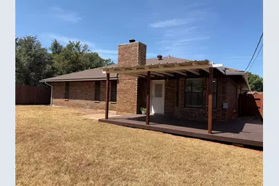 1401 Preston Trail Court, Graham, TX 76450 - Photo 18