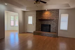 1401 Preston Trail Ct, Graham, TX 76450 - Photo 2