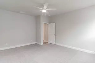 933 Carnation Dr, Crowley, TX 76036 - Photo 12