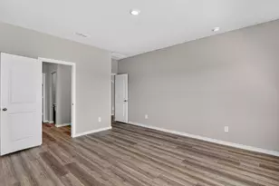 10800 Bloodstone Dr, Fort Worth, TX 76036 - Photo 12