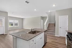 10800 Bloodstone Dr, Fort Worth, TX 76036 - Photo 4
