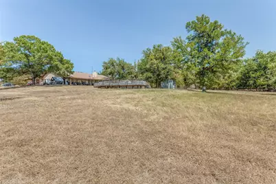 885 Kyle Circle, Reno, TX 76020 - Photo 10