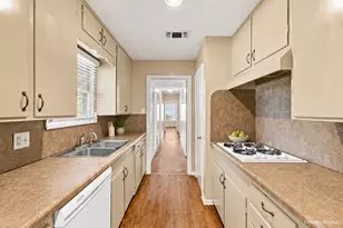 204 University Dr, Arlington, TX 76013 - Photo 4