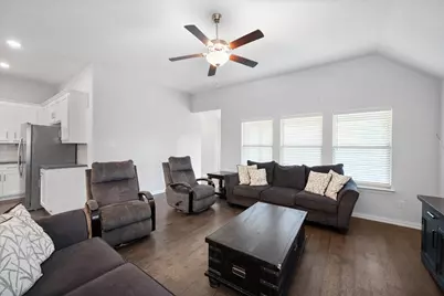 424 Pheasant Hill Lane, Fort Worth, TX 76028 - Photo 16