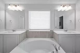 424 Pheasant Hill Ln, Fort Worth, TX 76028 - Photo 20