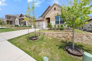 424 Pheasant Hill Ln, Fort Worth, TX 76028 - Photo 4