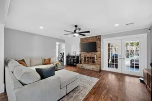 1619 University Dr, Richardson, TX 75081 - Photo 8
