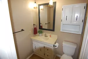 2614 Creekview Dr, Arlington, TX 76016 - Photo 18