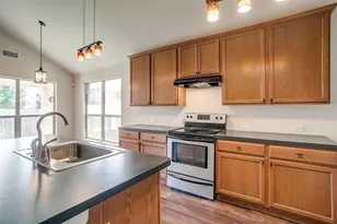 429 Foxcraft Dr, Fort Worth, TX 76131 - Photo 6