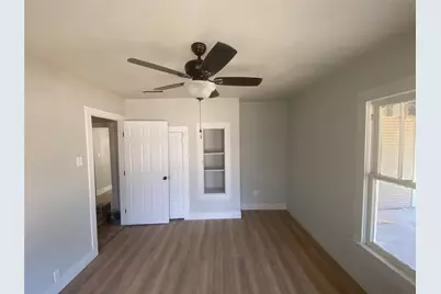 1042 W Tarleton, Stephenville, TX 76401 - Photo 6