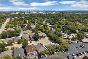 2716 Rochelle Point, Irving, TX 75062 - Photo 32